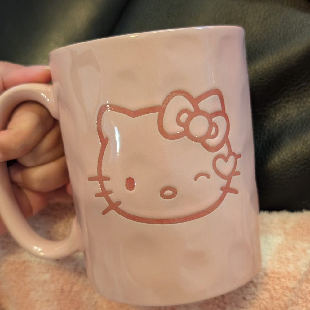 Hello Kitty Pink Ceramic Base